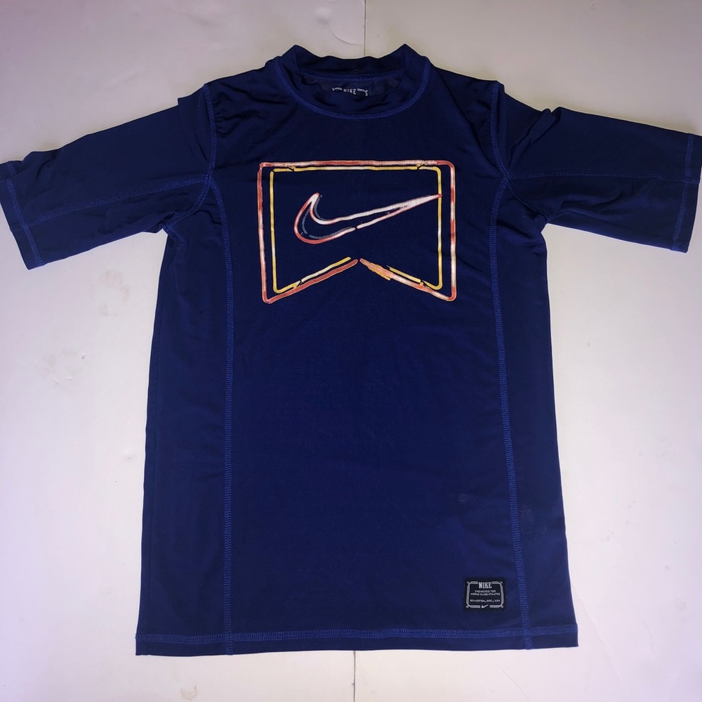 🔴 Nike Better World Graphic Artistic Swoosh